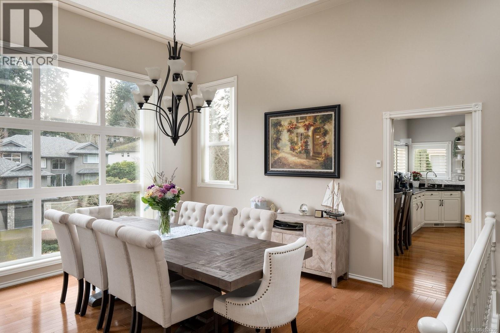 4652 Boulderwood Dr, Saanich, British Columbia V8Y 3G5 - Photo 11 - 1024390