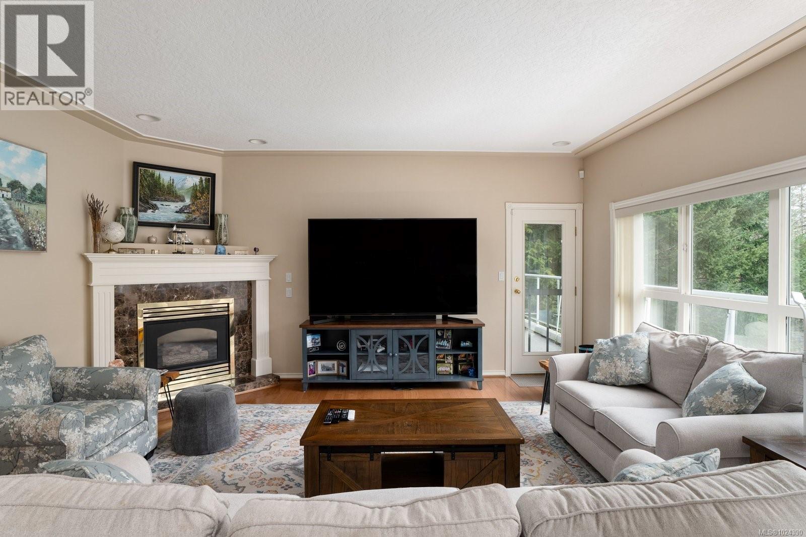 4652 Boulderwood Dr, Saanich, British Columbia V8Y 3G5 - Photo 6 - 1024390