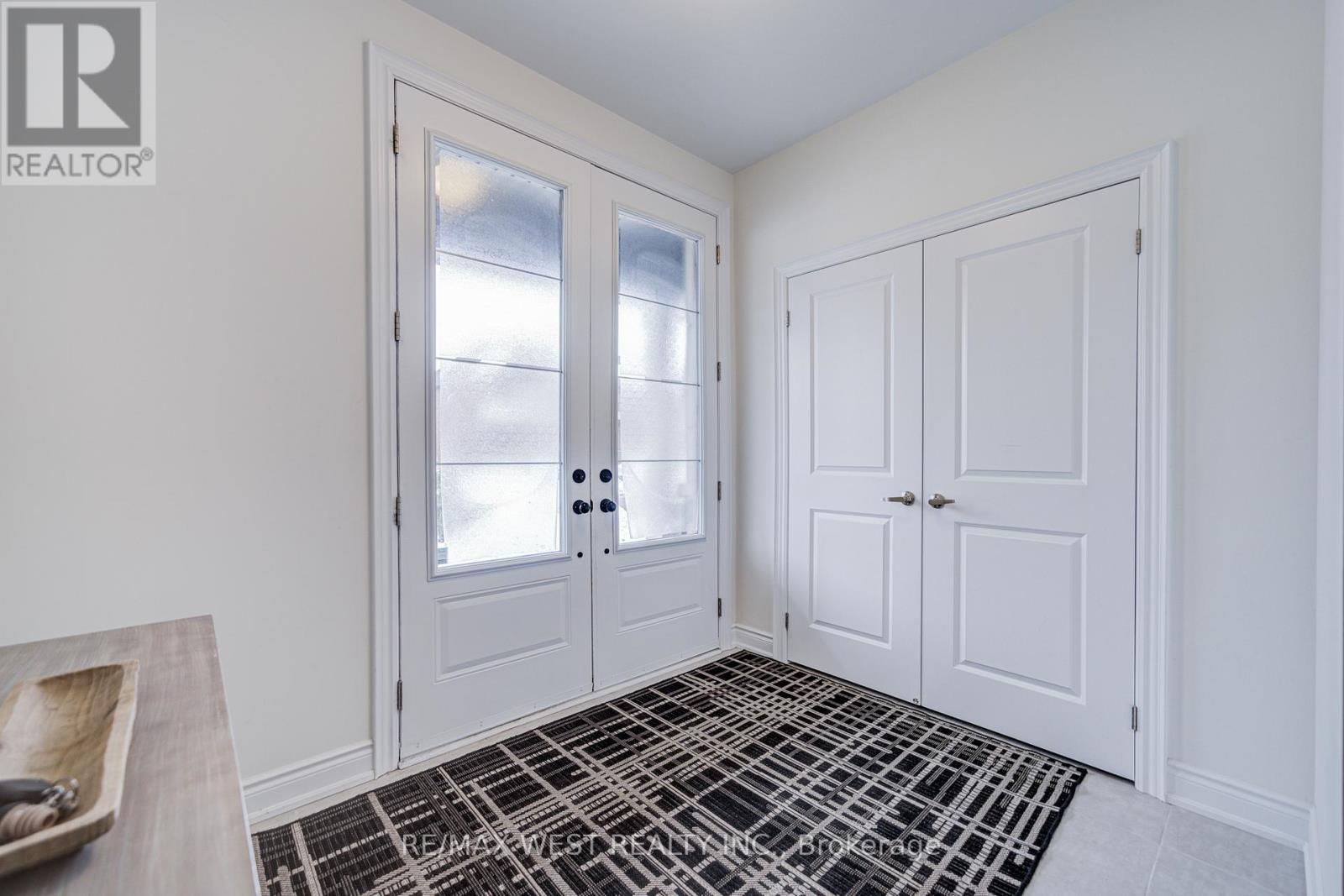 1973 Mcneil Street, Innisfil, Ontario  L9S 0N7 - Photo 5 - N12738948