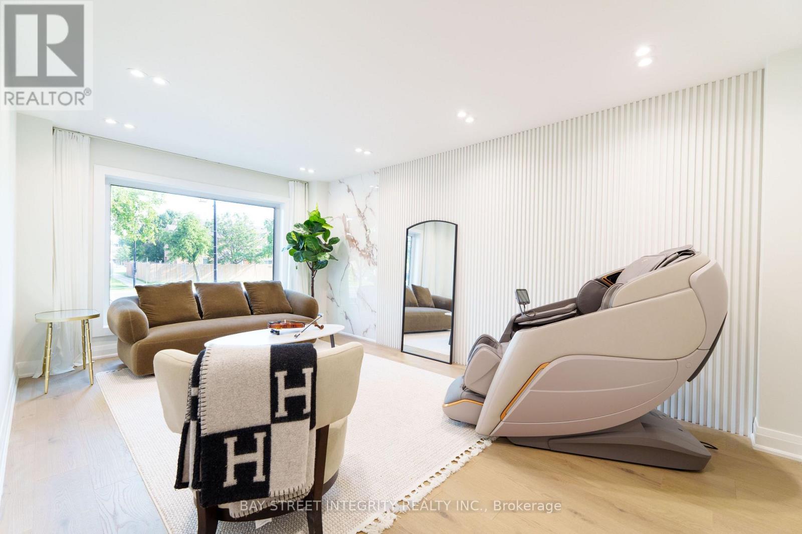 2247 Rodick Road, Markham, Ontario  L6C 1R1 - Photo 11 - N12738970