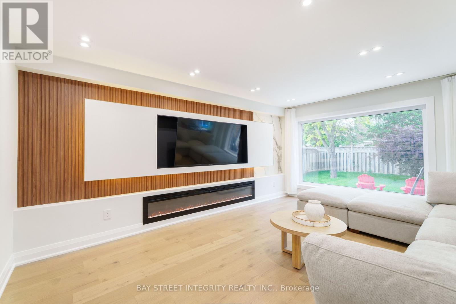 2247 Rodick Road, Markham, Ontario  L6C 1R1 - Photo 12 - N12738970