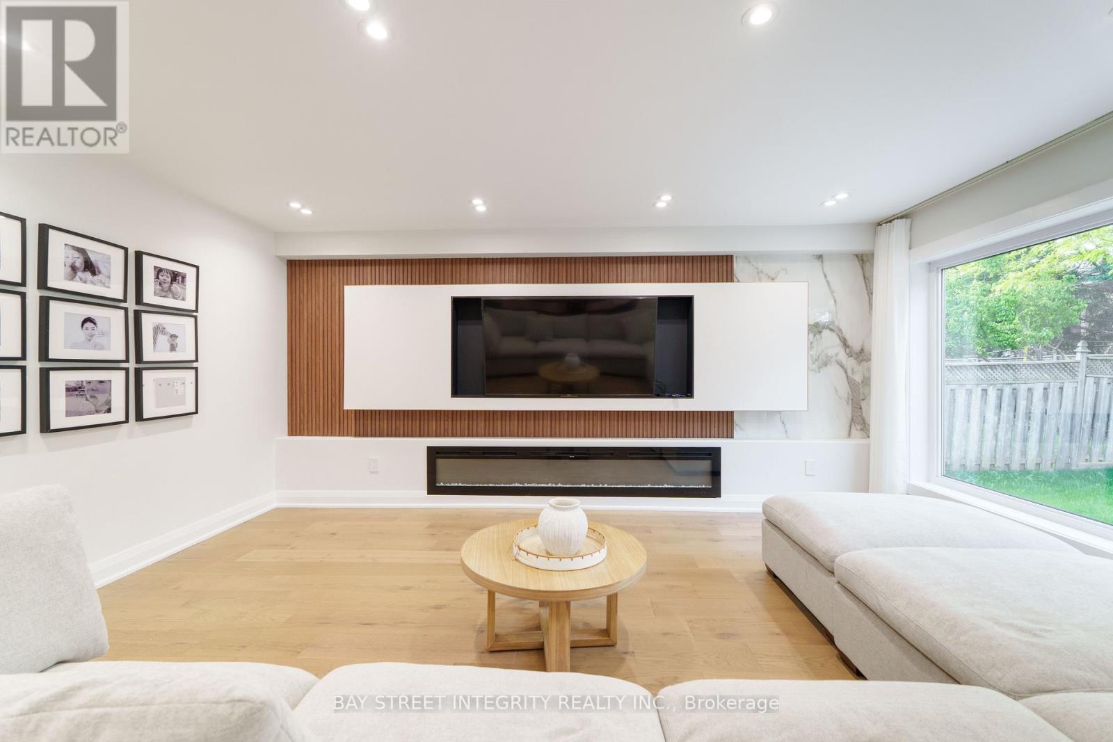 2247 Rodick Road, Markham, Ontario  L6C 1R1 - Photo 6 - N12738970