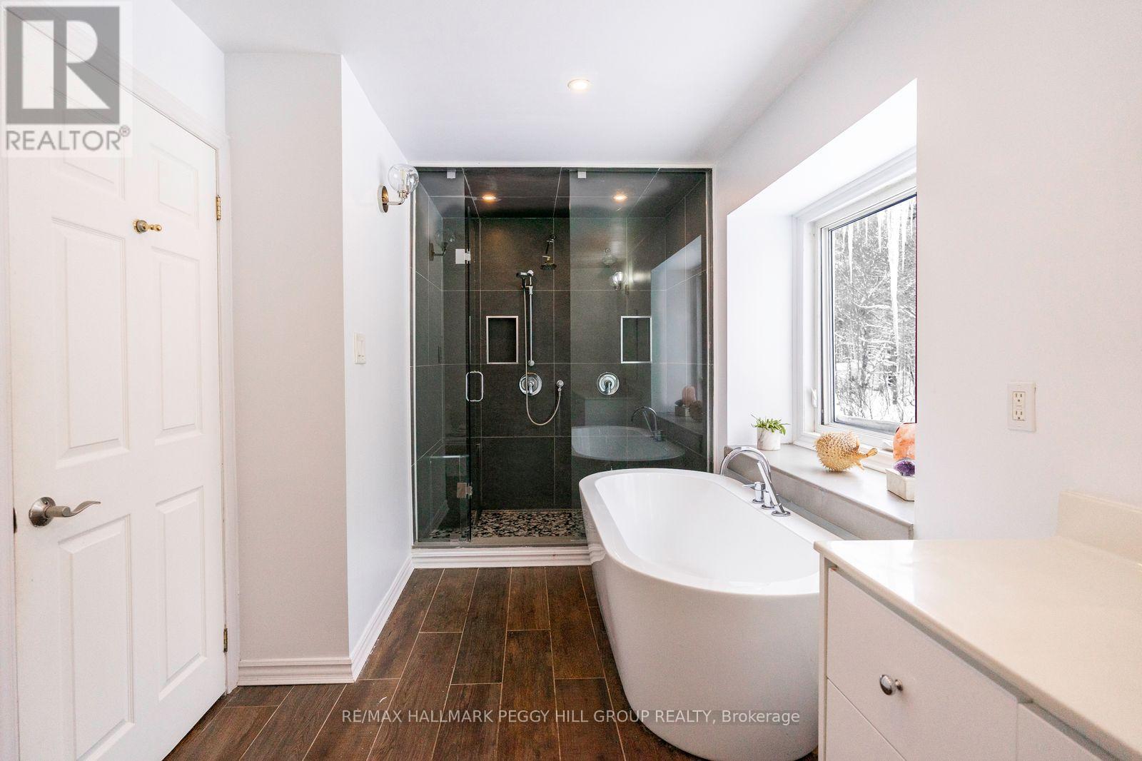 63 Idlewood Drive, Springwater, Ontario  L9X 0P5 - Photo 11 - S12738902