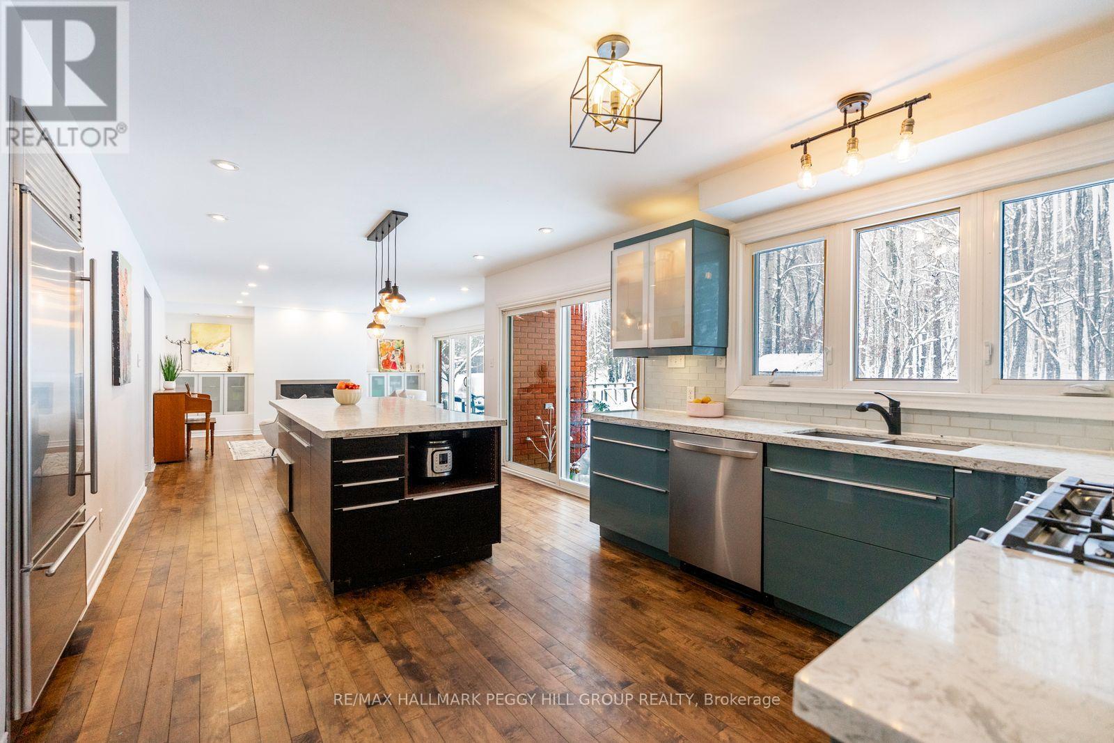 63 Idlewood Drive, Springwater, Ontario  L9X 0P5 - Photo 6 - S12738902