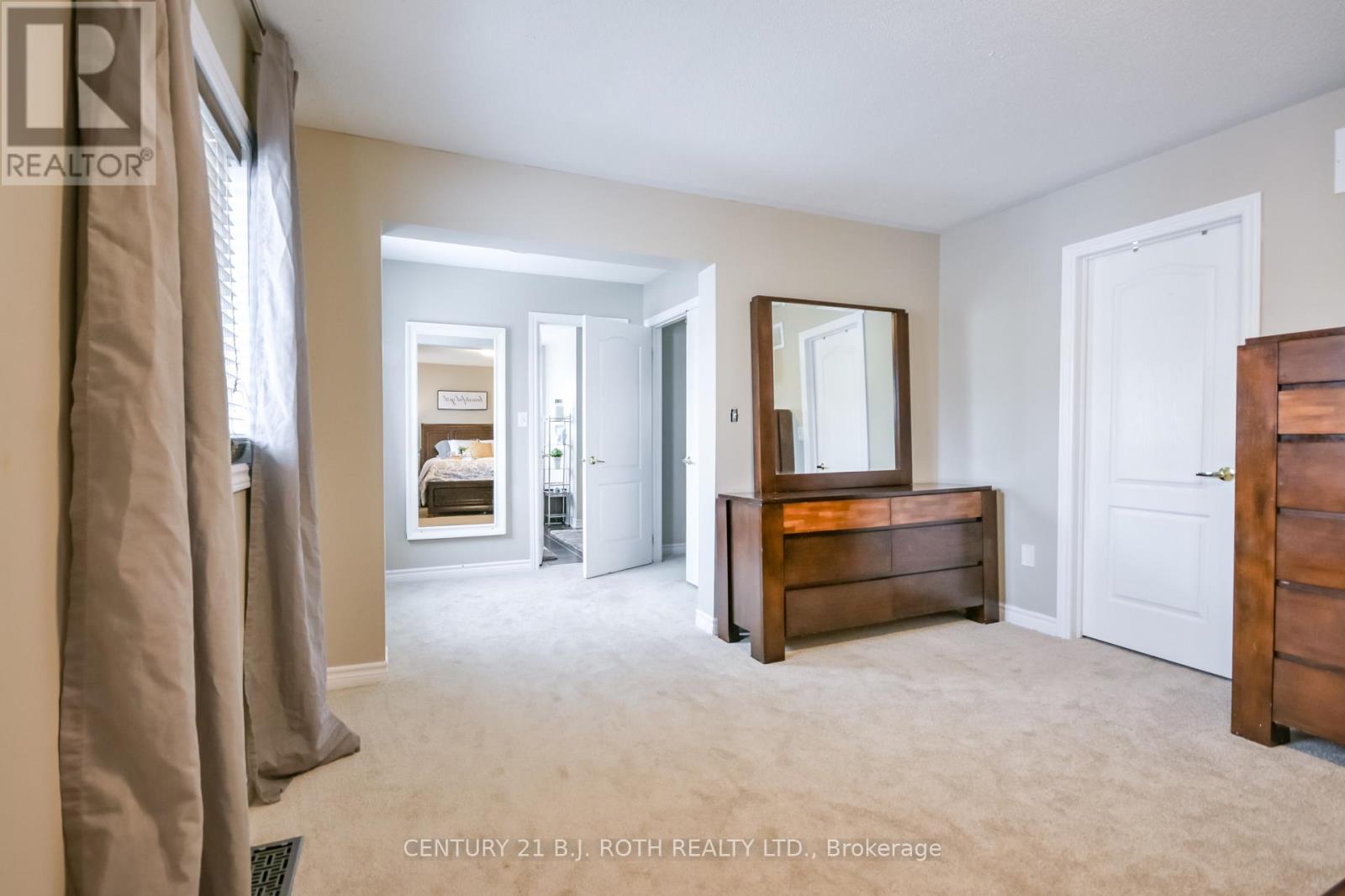 47 Maple Crown Terrace, Barrie (Innis-Shore), Ontario L4M 7H9 - Photo 18 - S12739012