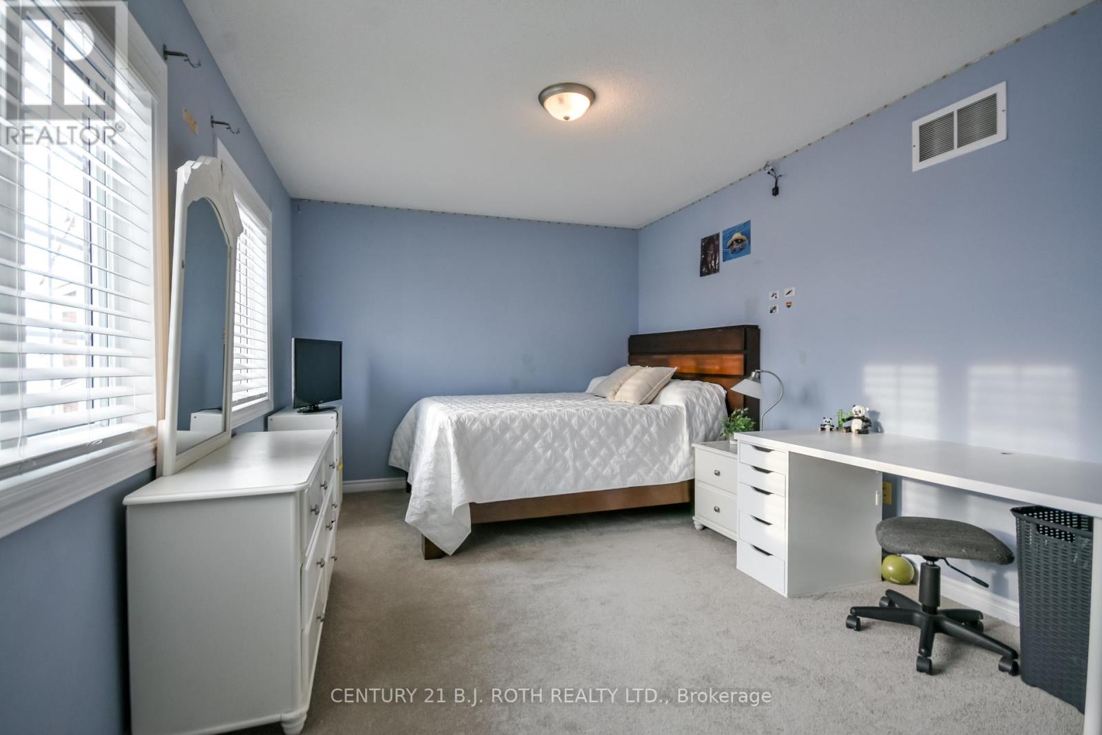 47 Maple Crown Terrace, Barrie (Innis-Shore), Ontario L4M 7H9 - Photo 25 - S12739012