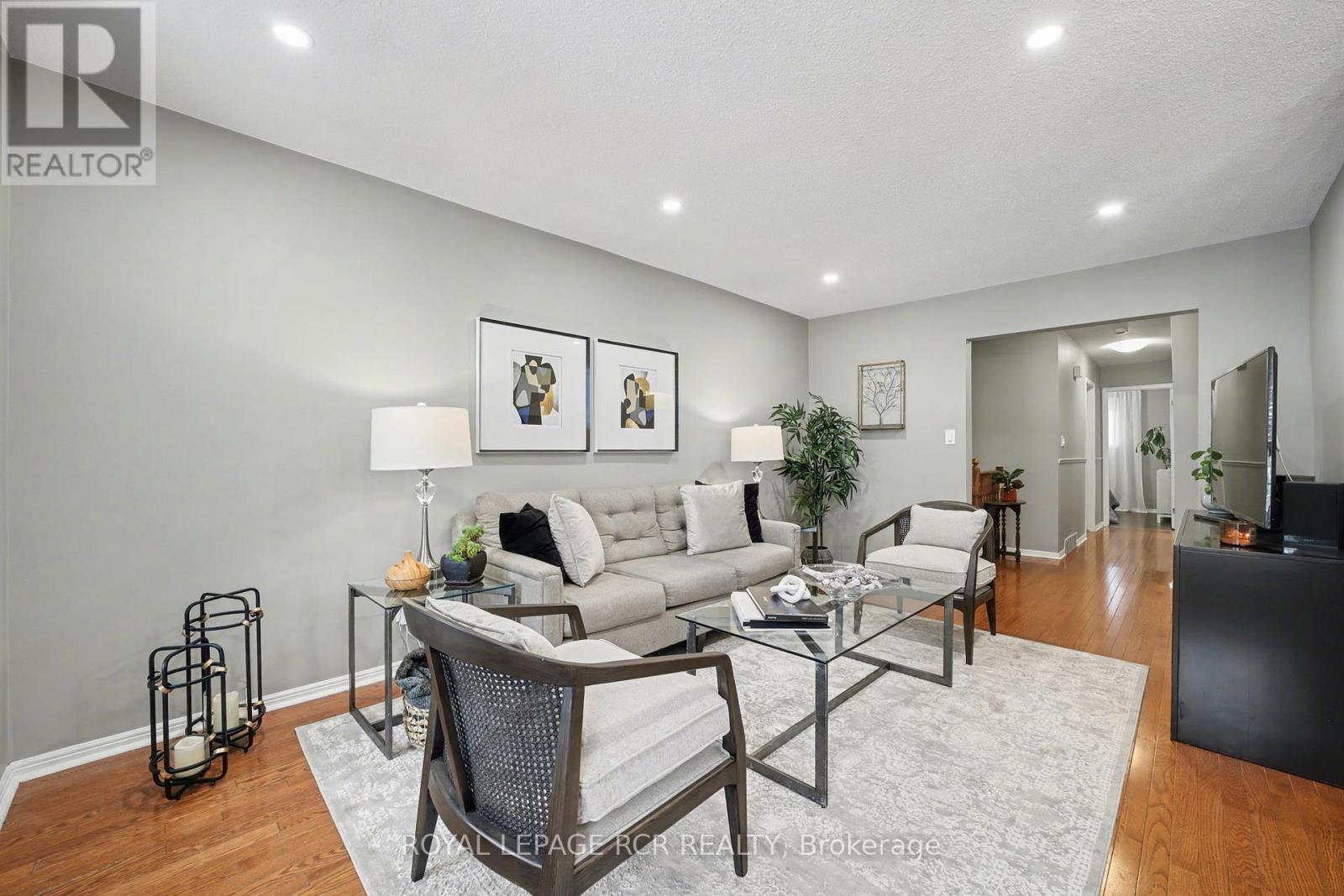 2007 Amherst Heights Drive, Burlington, Ontario  L7P 3R3 - Photo 10 - W12738718