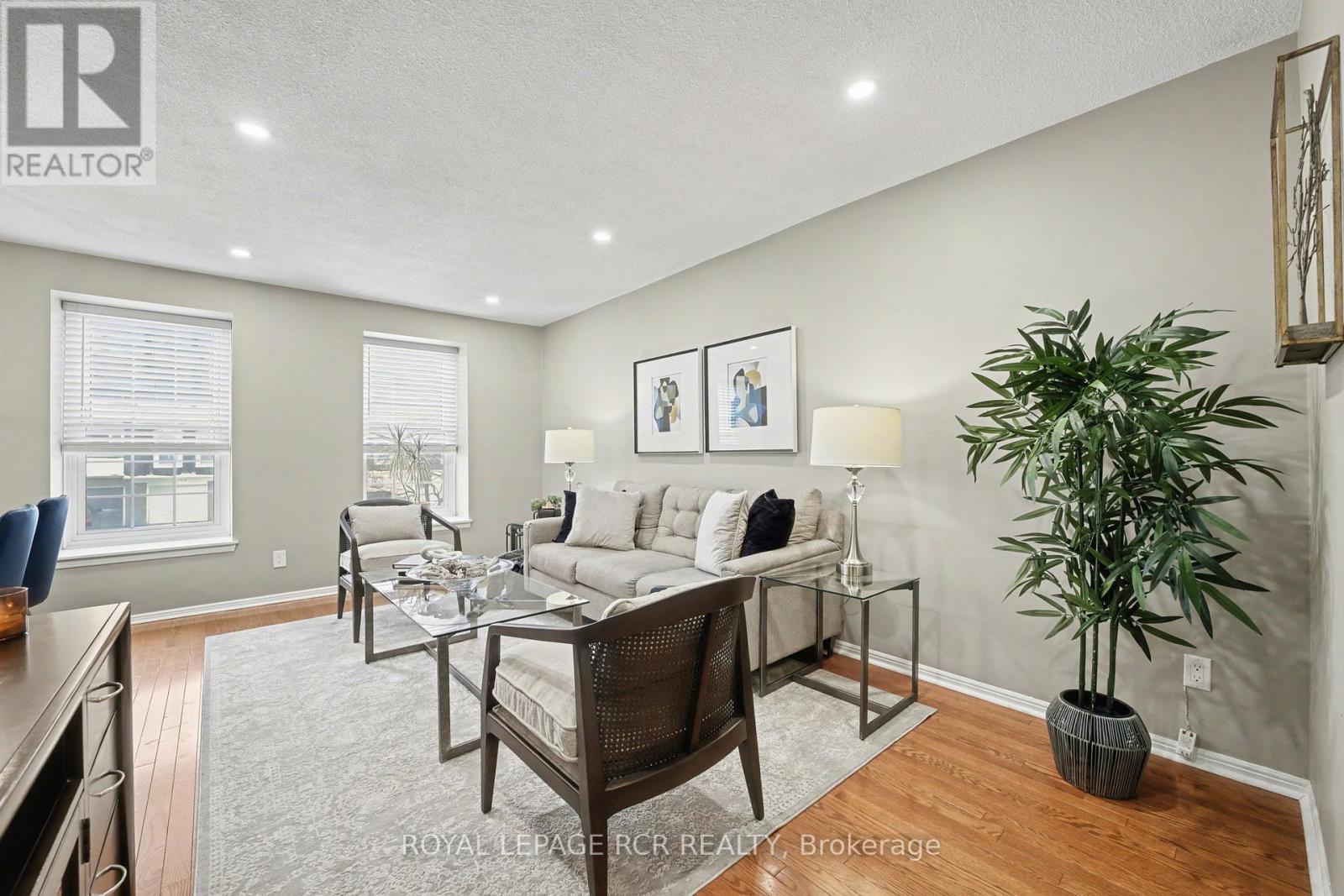 2007 Amherst Heights Drive, Burlington, Ontario  L7P 3R3 - Photo 8 - W12738718