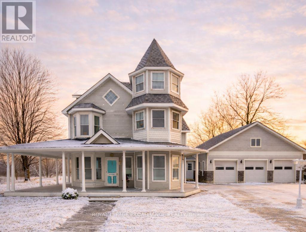 25 PRINYERS COVE CRESCENT, Prince Edward County, Ontario