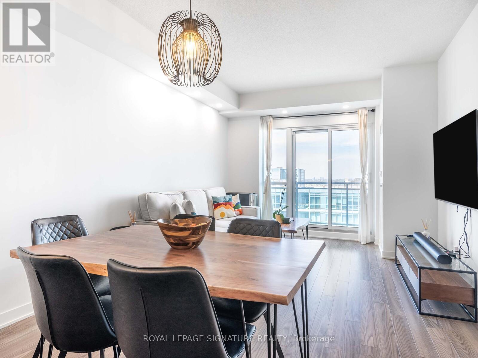 2233 - 165 Legion Road, Toronto, Ontario  M8Y 0B3 - Photo 3 - W12738904