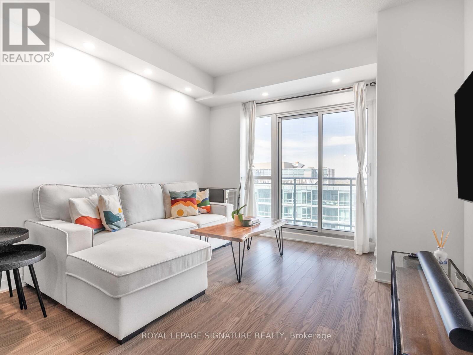 2233 - 165 Legion Road, Toronto, Ontario  M8Y 0B3 - Photo 5 - W12738904