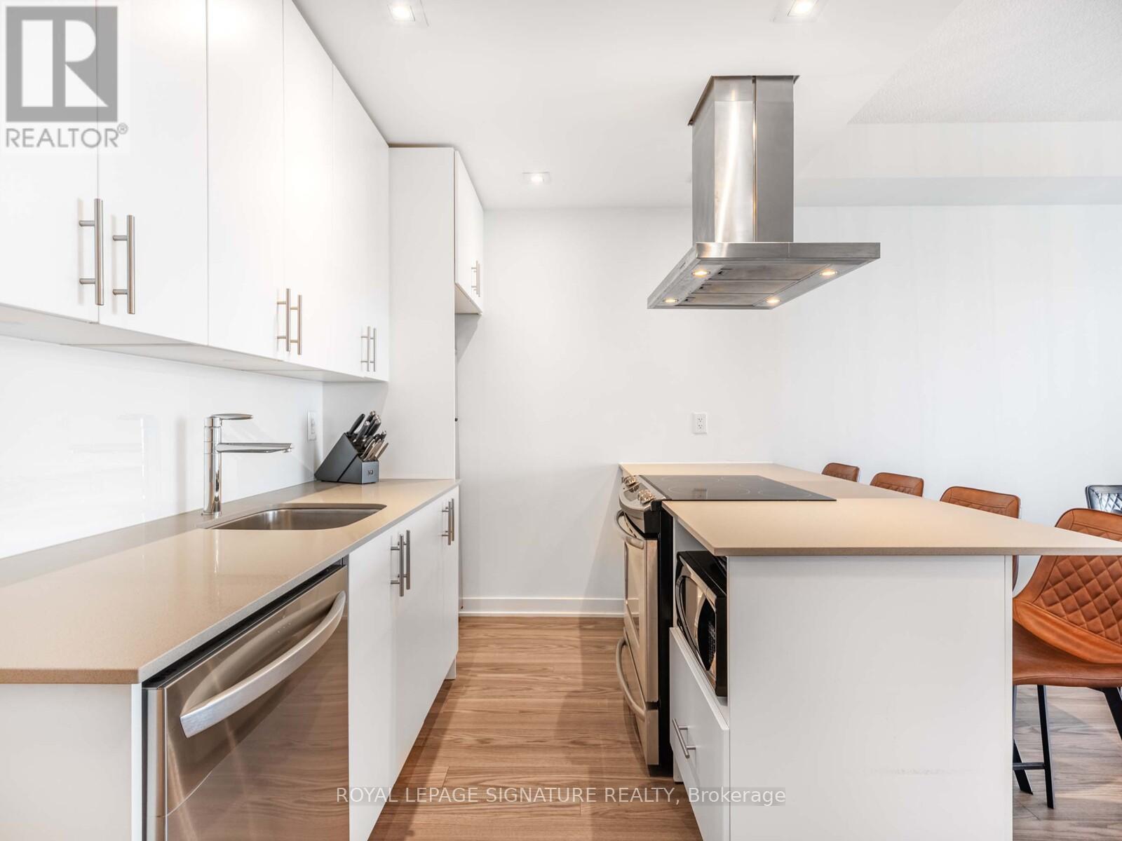 2233 - 165 Legion Road, Toronto, Ontario  M8Y 0B3 - Photo 8 - W12738904