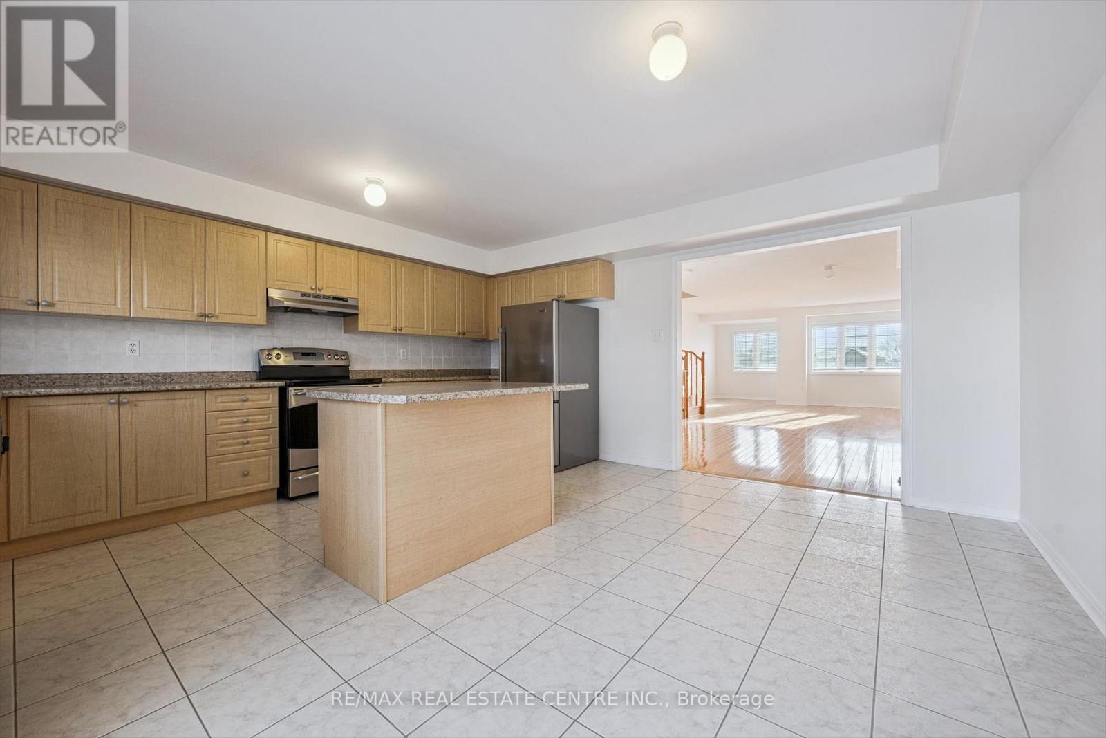 741 Candlestick Circle, Mississauga, Ontario  L4Z 0B1 - Photo 11 - W12738908