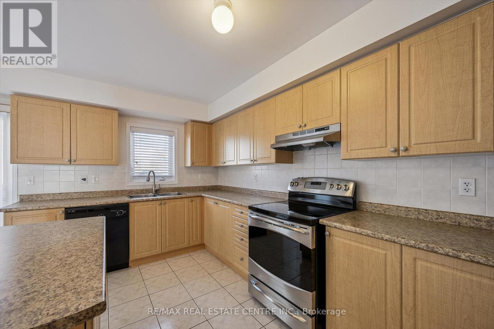 741 Candlestick Circle, Mississauga, Ontario  L4Z 0B1 - Photo 14 - W12738908