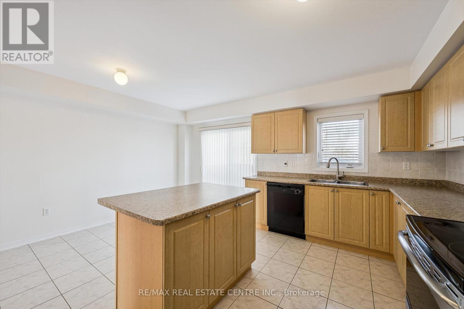 741 Candlestick Circle, Mississauga, Ontario  L4Z 0B1 - Photo 15 - W12738908