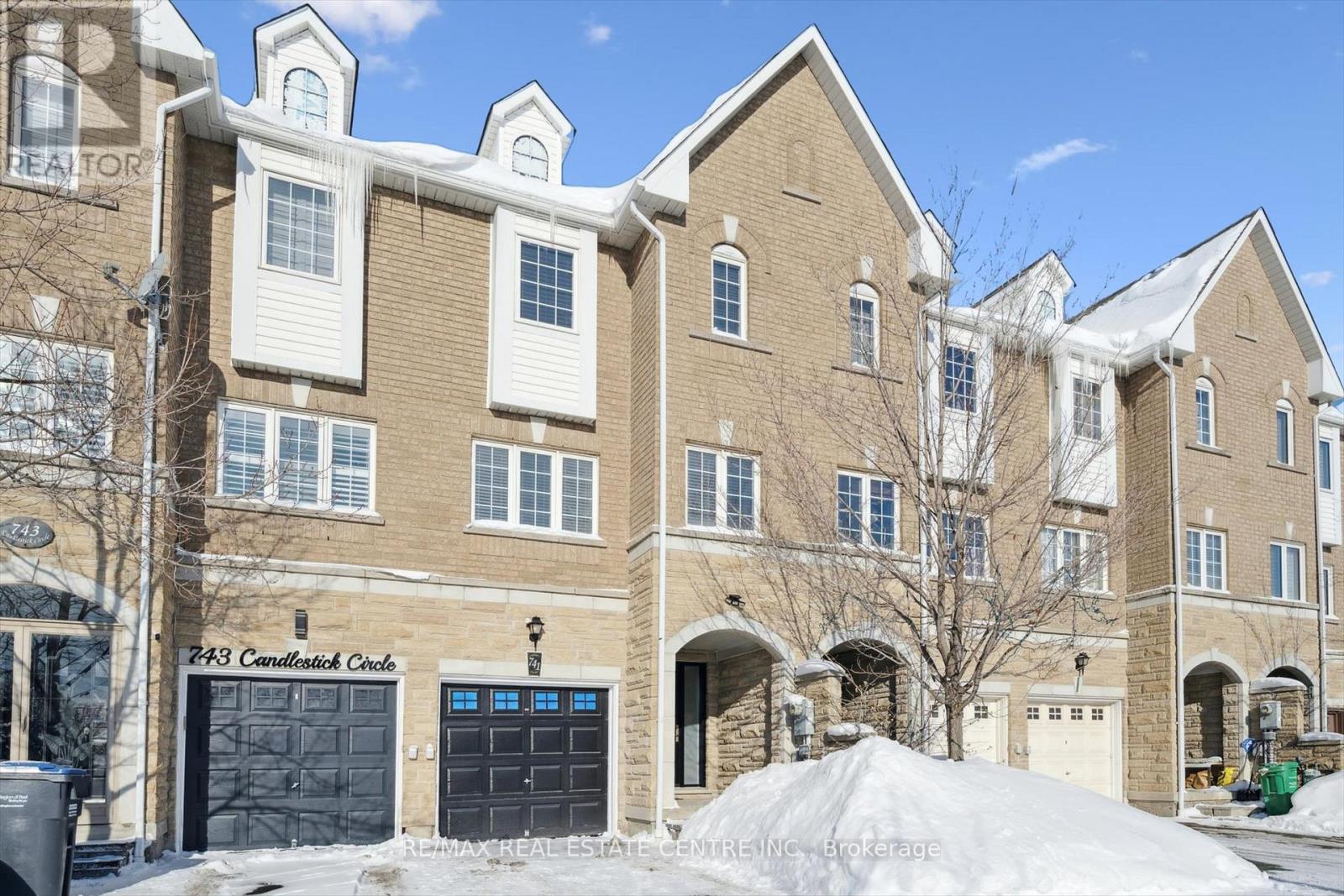 741 Candlestick Circle, Mississauga, Ontario  L4Z 0B1 - Photo 2 - W12738908