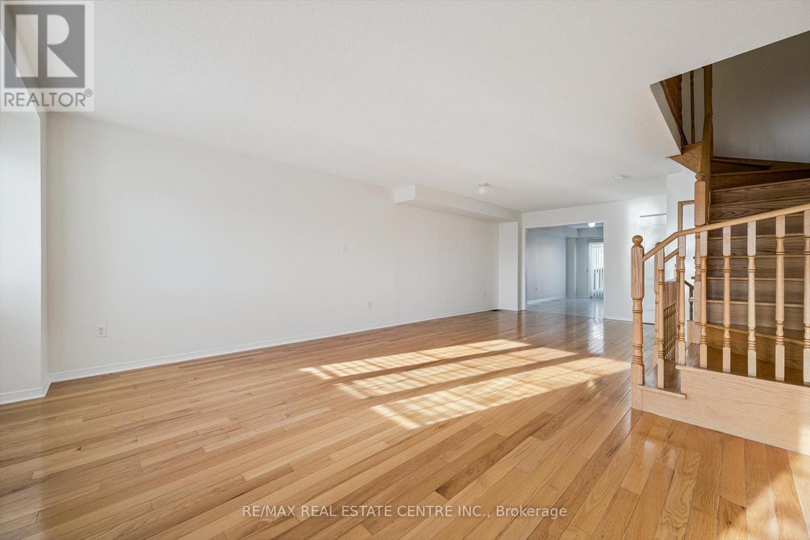 741 Candlestick Circle, Mississauga, Ontario  L4Z 0B1 - Photo 9 - W12738908