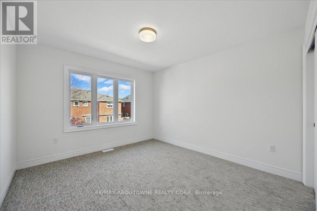 13 - 2184 Postmaster Drive, Oakville, Ontario  L6M 3X1 - Photo 32 - W12738938