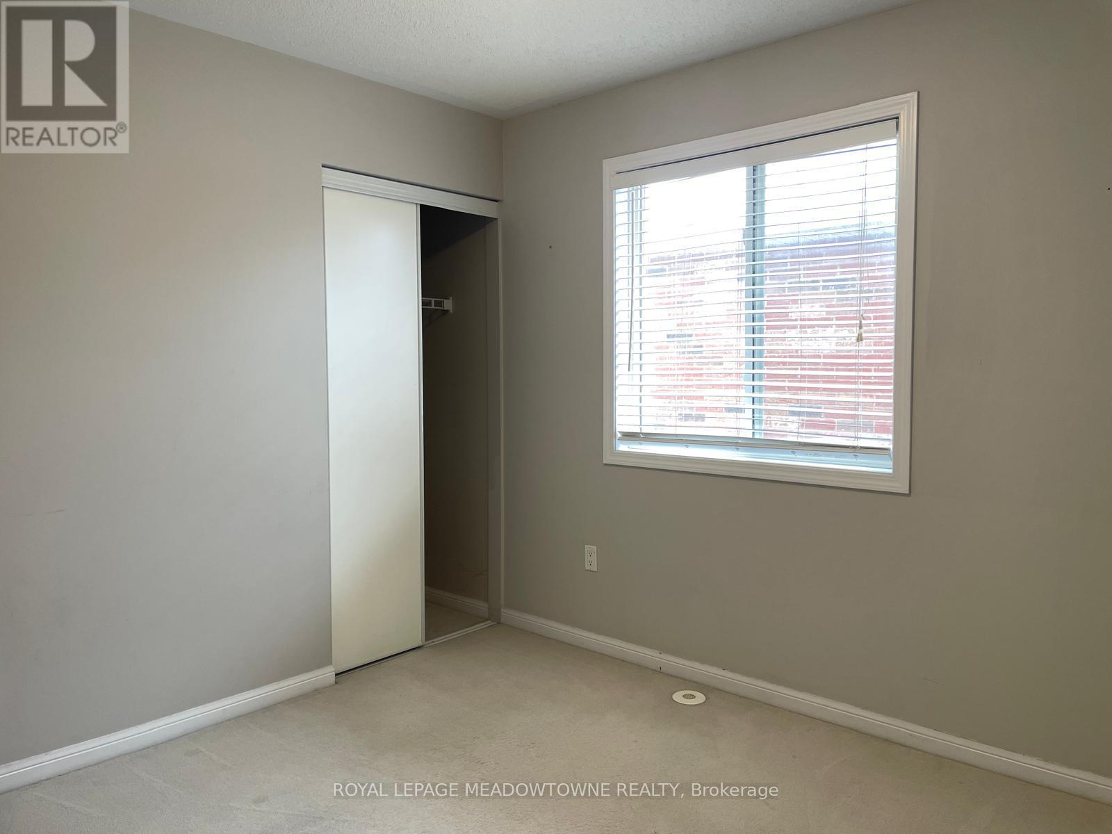 Main/upper - 796 Hepburn Road, Milton, Ontario  L9T 0K6 - Photo 15 - W12738942