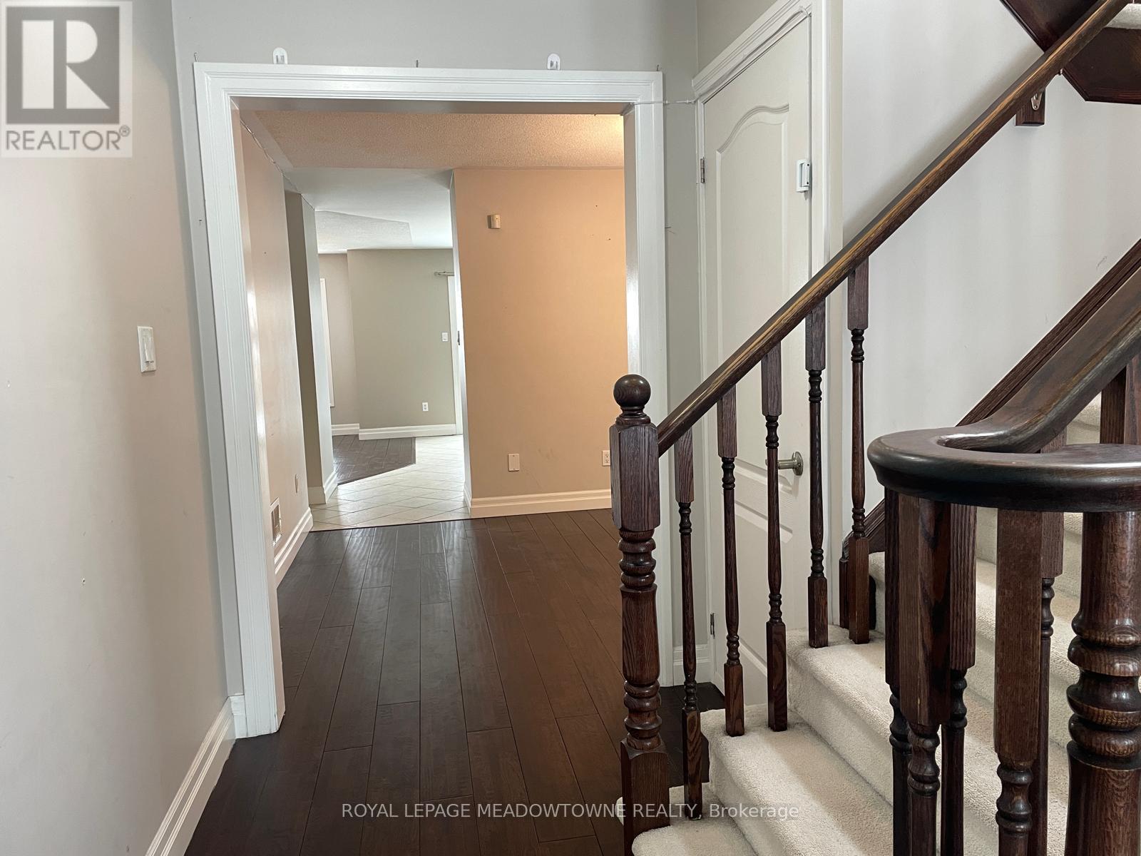 Main/upper - 796 Hepburn Road, Milton, Ontario  L9T 0K6 - Photo 2 - W12738942