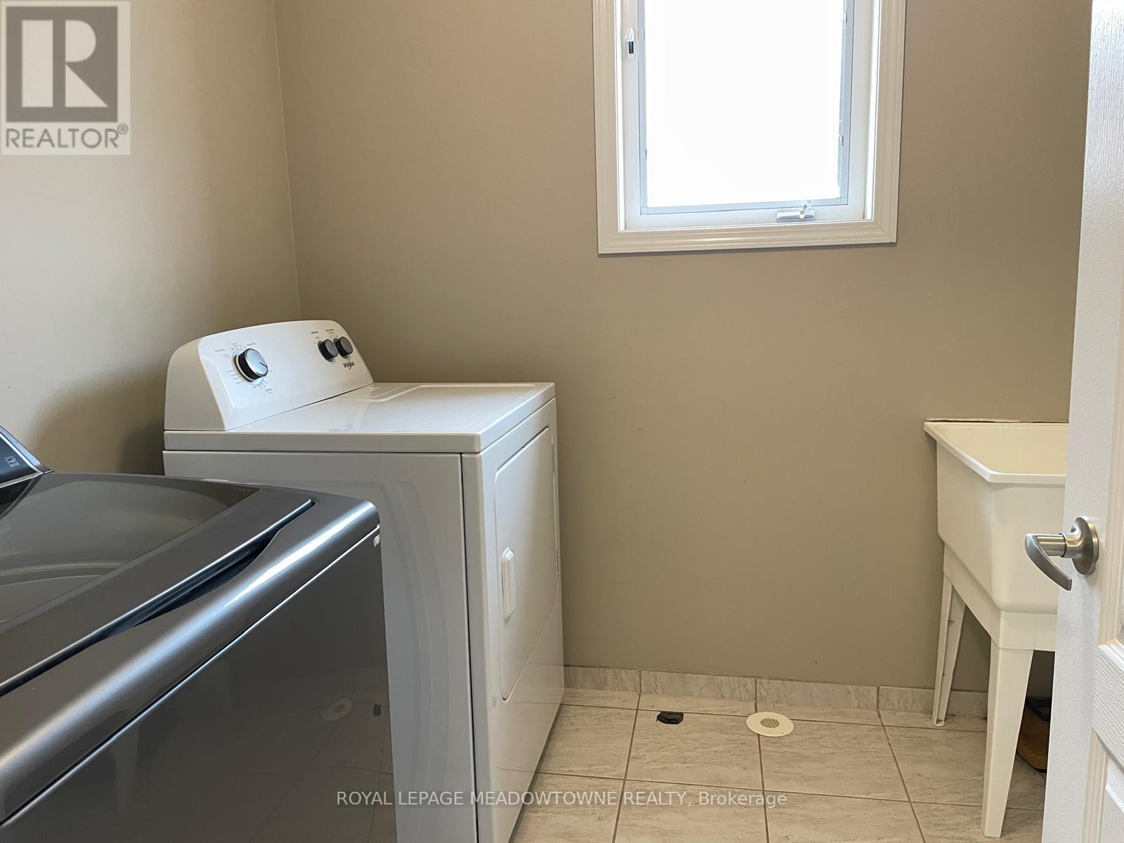 Main/upper - 796 Hepburn Road, Milton, Ontario  L9T 0K6 - Photo 20 - W12738942