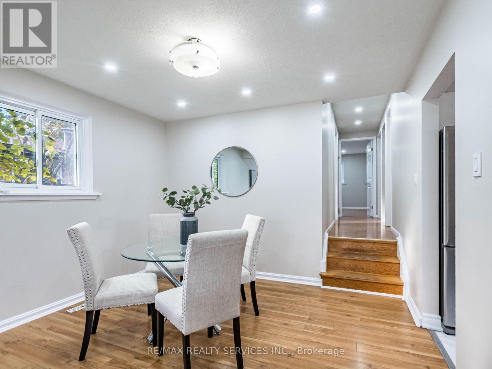 33 Elrose Road, Brampton, Ontario  L6T 2C1 - Photo 12 - W12738944