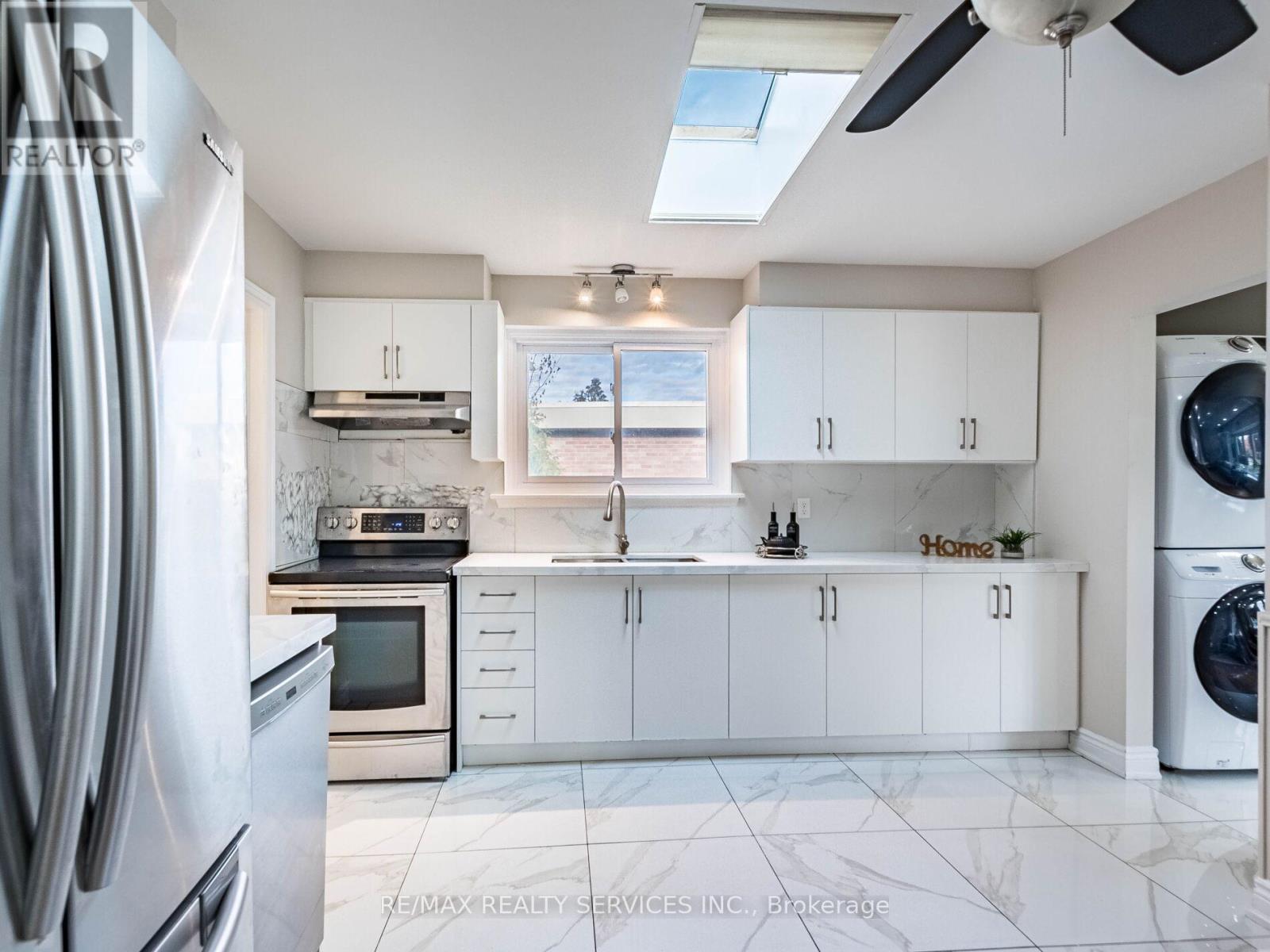 33 Elrose Road, Brampton, Ontario  L6T 2C1 - Photo 14 - W12738944