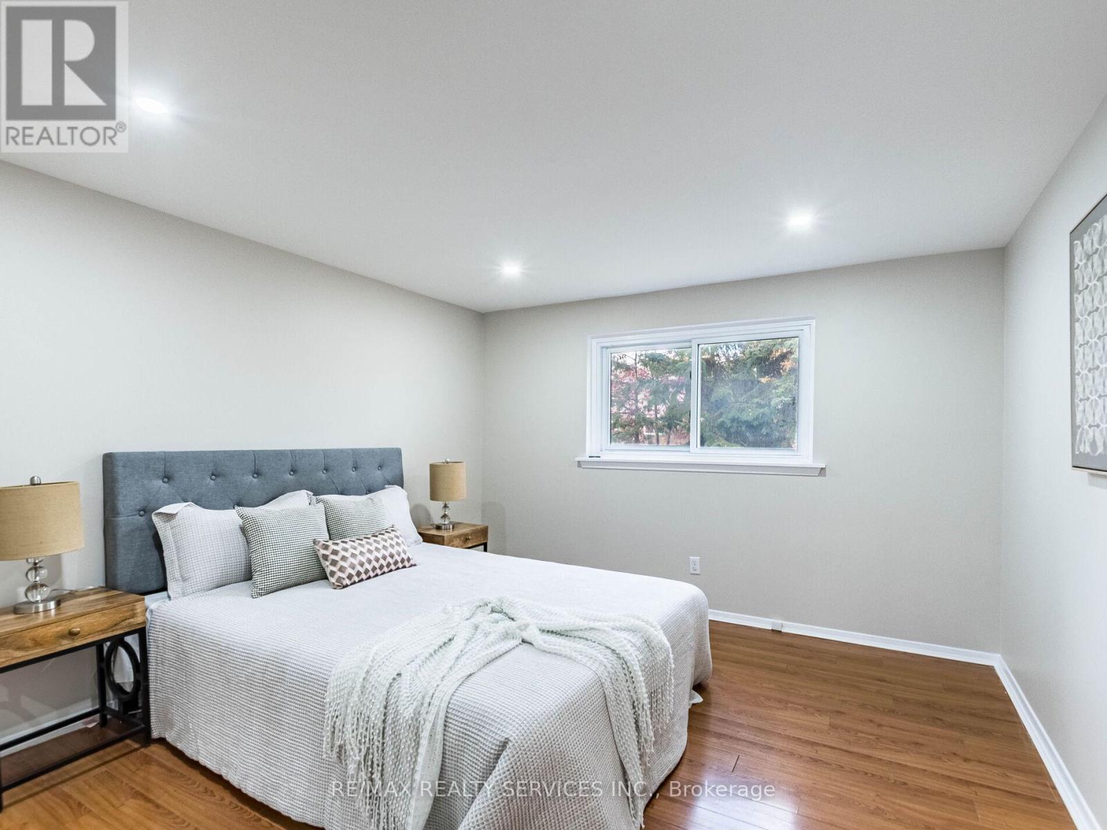 33 Elrose Road, Brampton, Ontario  L6T 2C1 - Photo 22 - W12738944