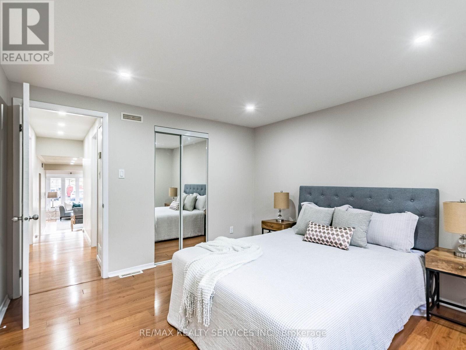 33 Elrose Road, Brampton, Ontario  L6T 2C1 - Photo 23 - W12738944