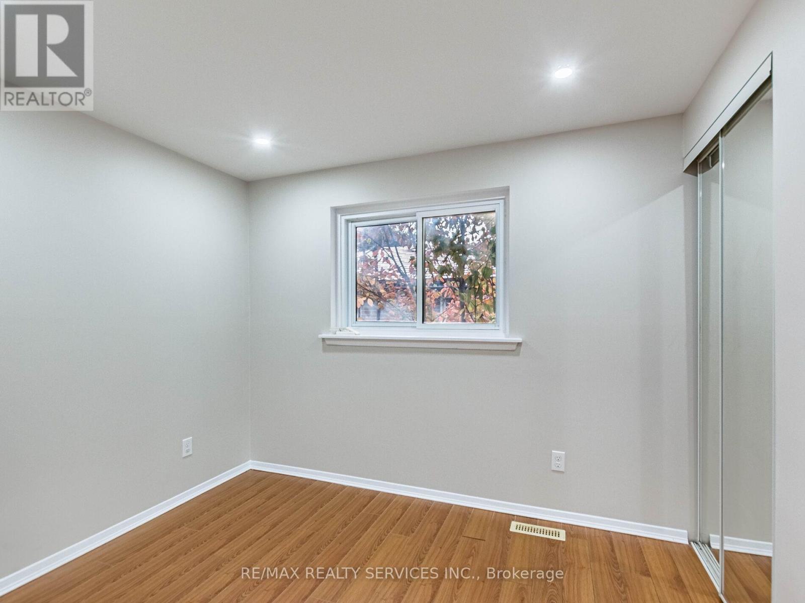 33 Elrose Road, Brampton, Ontario  L6T 2C1 - Photo 27 - W12738944