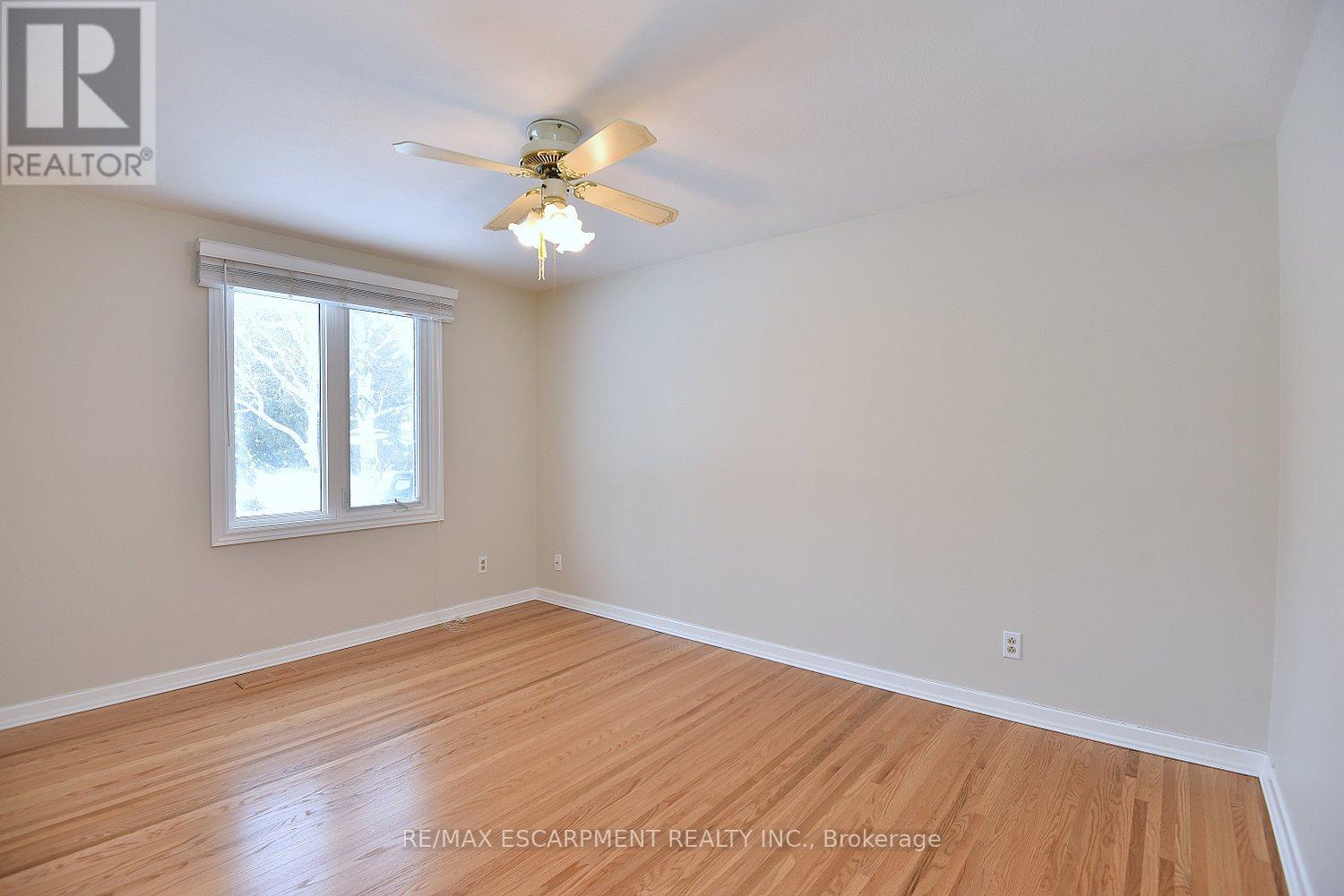 552 Hull Court, Burlington, Ontario  L7N 3C9 - Photo 26 - W12738954