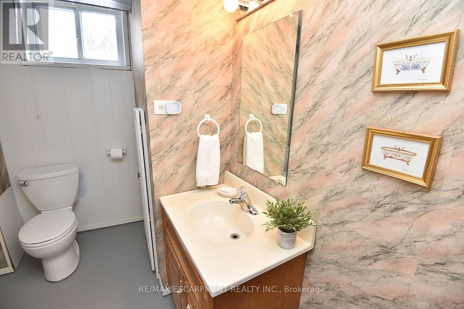 552 Hull Court, Burlington, Ontario  L7N 3C9 - Photo 32 - W12738954