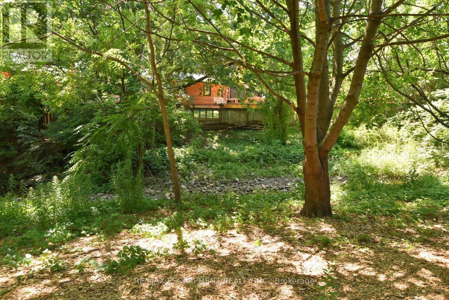 552 Hull Court, Burlington, Ontario  L7N 3C9 - Photo 43 - W12738954