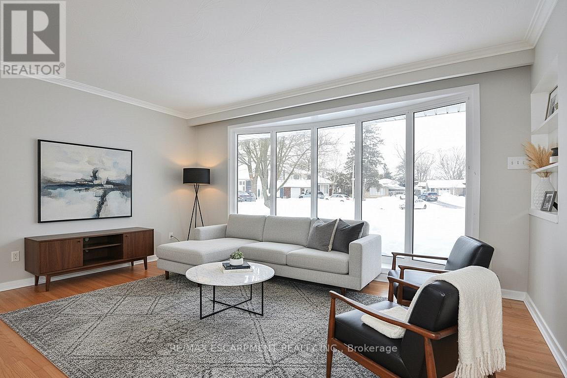 552 Hull Court, Burlington, Ontario  L7N 3C9 - Photo 5 - W12738954