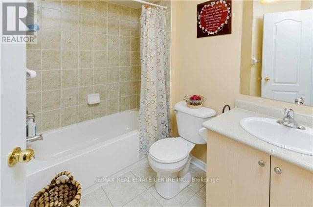 20 Tanasi Road, Brampton, Ontario  L6X 0K4 - Photo 9 - W12738960