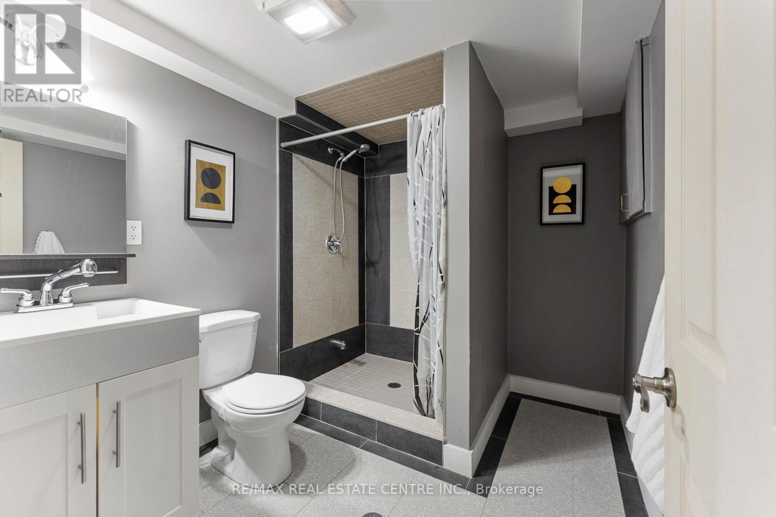 35 Primrose Crescent, Brampton, Ontario  L6Z 1E1 - Photo 42 - W12738966