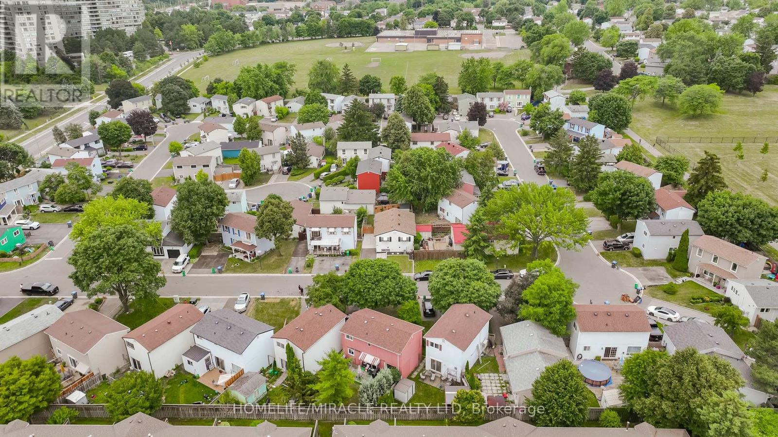 10 Huntingwood Crescent, Brampton, Ontario  L6S 1S6 - Photo 35 - W12738986