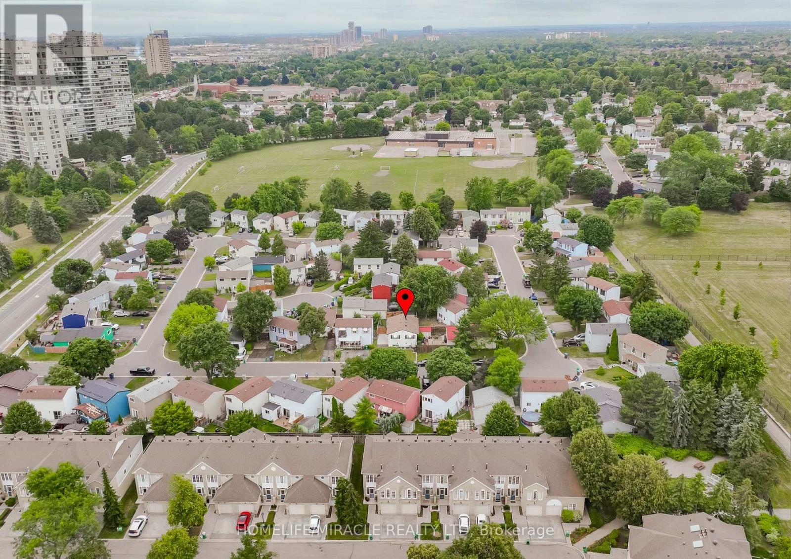 10 Huntingwood Crescent, Brampton, Ontario  L6S 1S6 - Photo 36 - W12738986