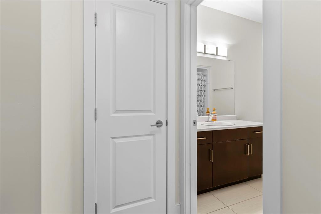 19 555 Main Street, Steinbach, Manitoba R5G 2N3 - Photo 11 - 202601553