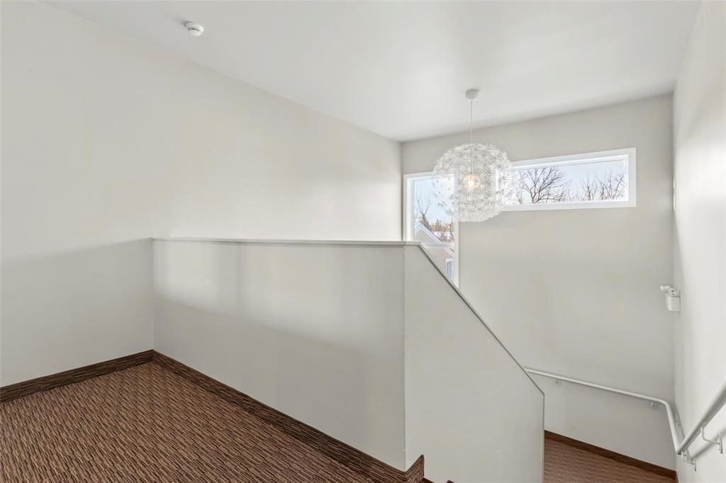 19 555 Main Street, Steinbach, Manitoba R5G 2N3 - Photo 16 - 202601553