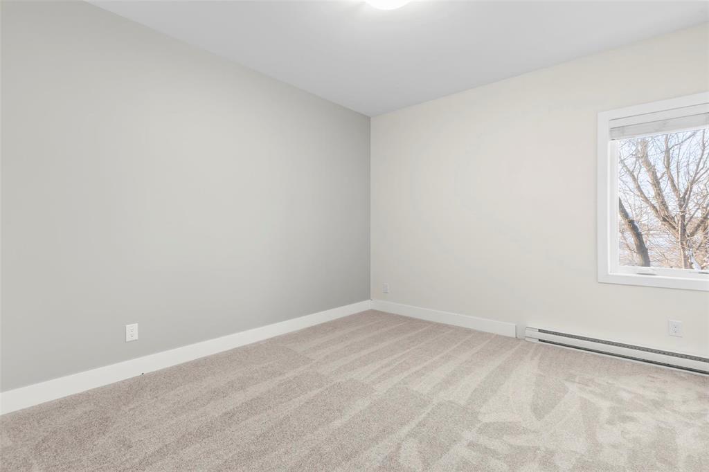 19 555 Main Street, Steinbach, Manitoba R5G 2N3 - Photo 9 - 202601553