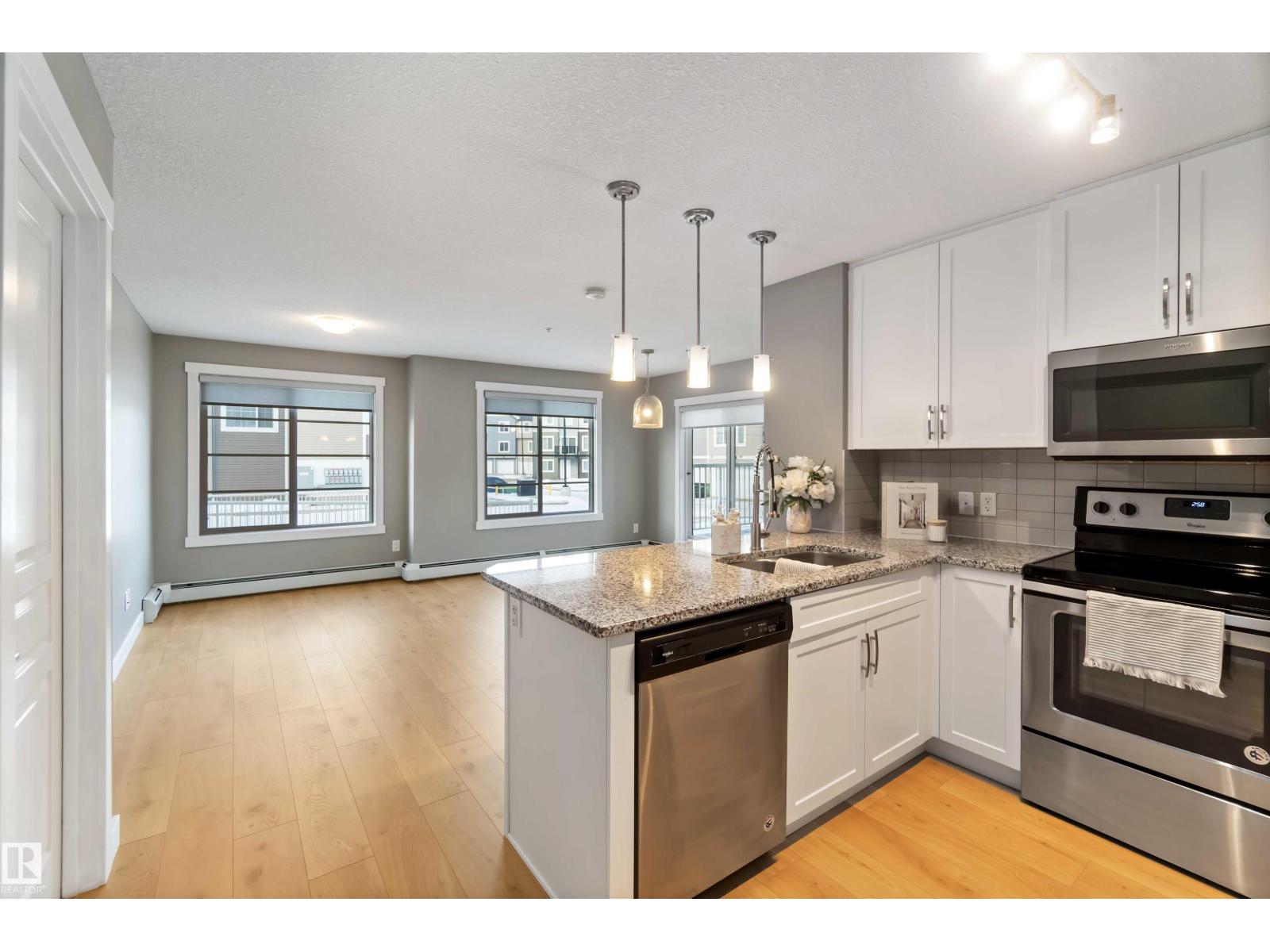 #101 3670 139 Av Nw, Edmonton, Alberta  T5Y 3N5 - Photo 6 - E4471377