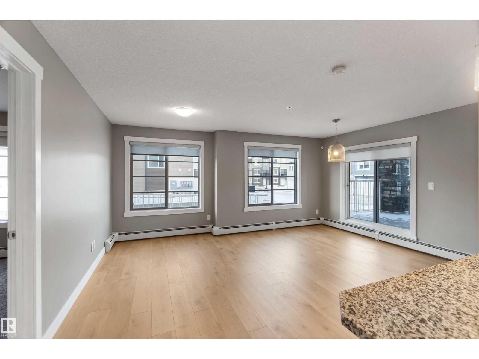 #101 3670 139 Av Nw, Edmonton, Alberta  T5Y 3N5 - Photo 11 - E4471377