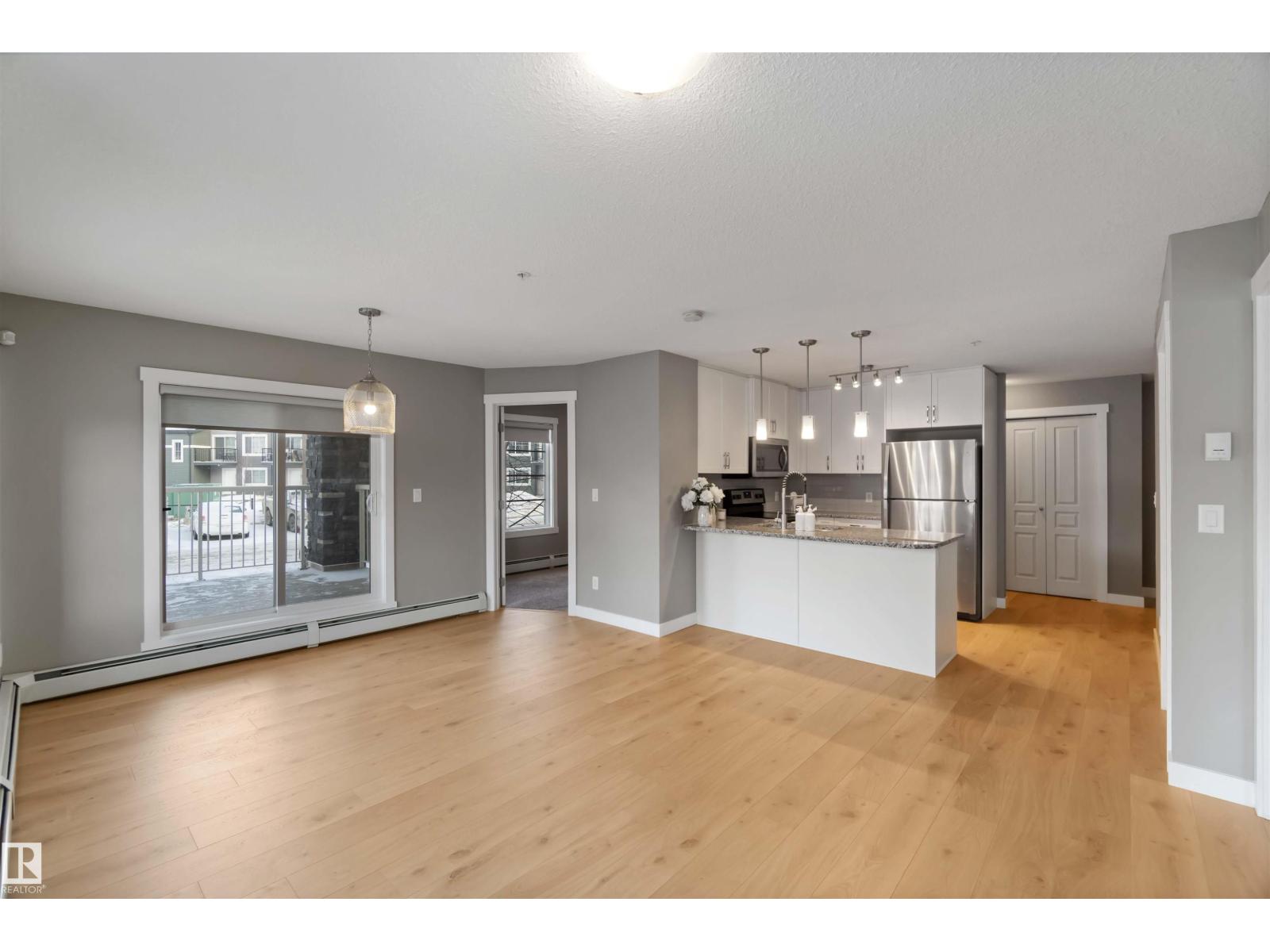 #101 3670 139 Av Nw, Edmonton, Alberta  T5Y 3N5 - Photo 7 - E4471377