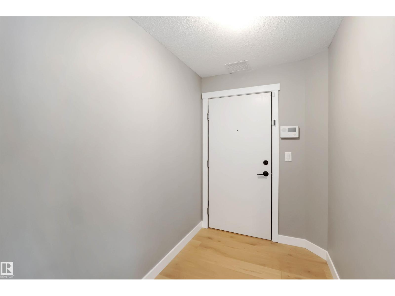 #101 3670 139 Av Nw, Edmonton, Alberta  T5Y 3N5 - Photo 12 - E4471377