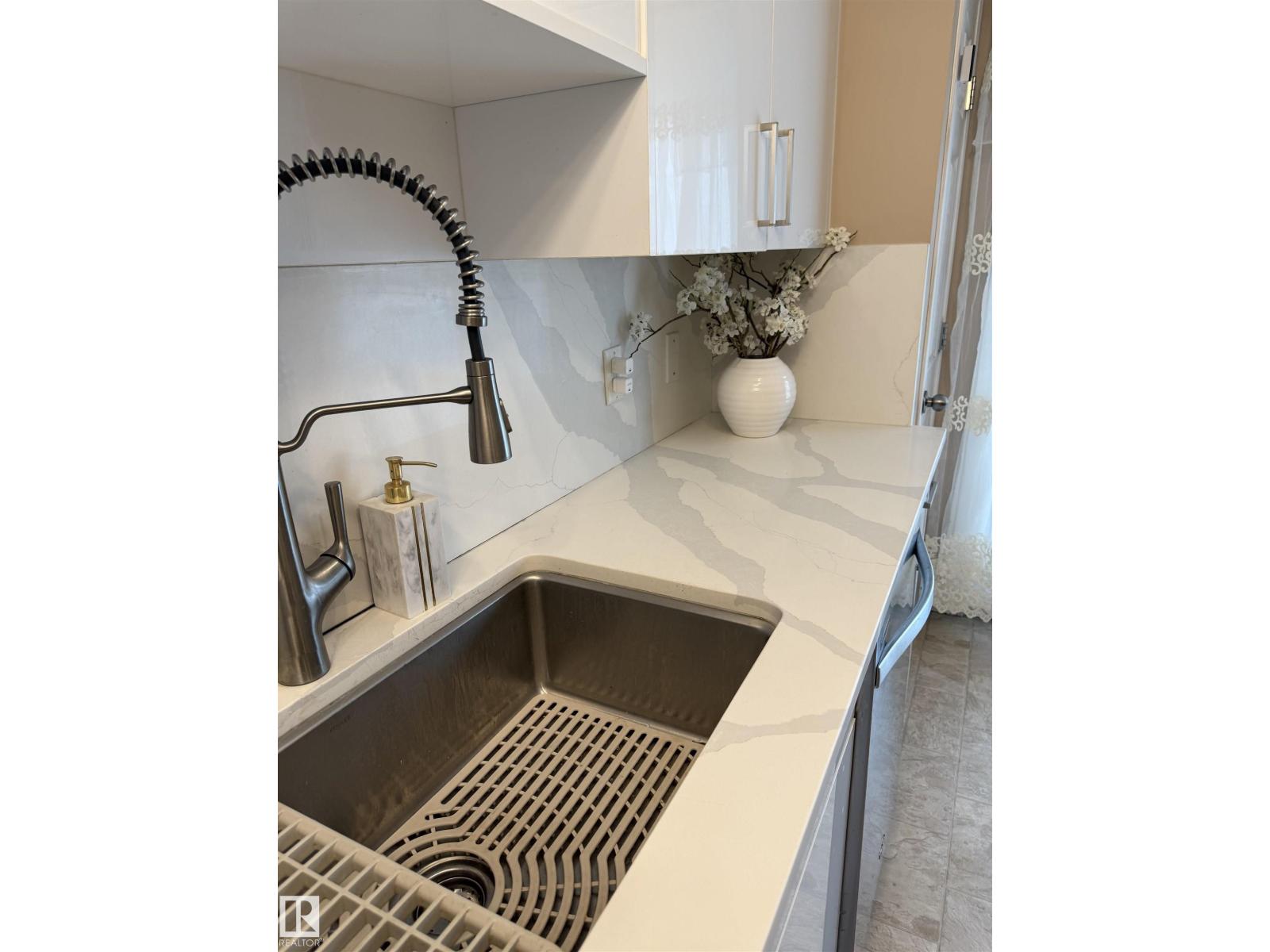 #11 15128 22 St Nw, Edmonton, Alberta  T5Y 2W5 - Photo 29 - E4471431