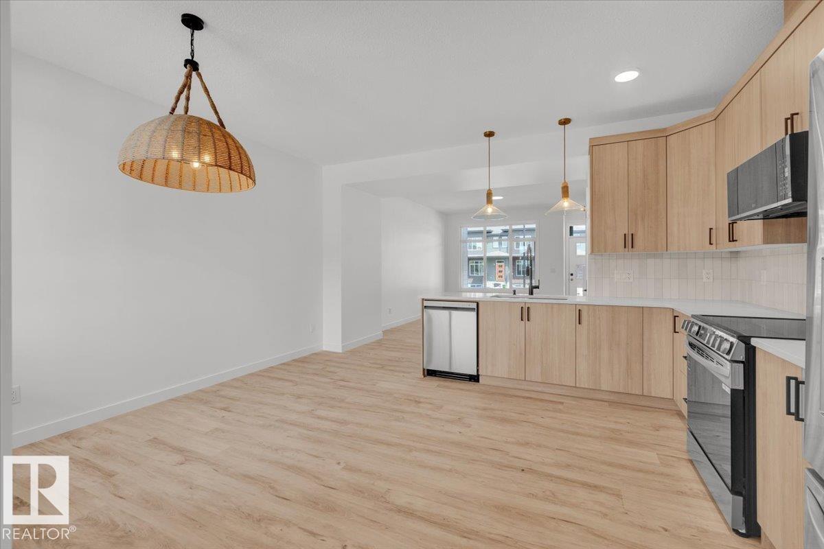 1315 Keswick Dr Sw, Edmonton, Alberta  T6W 4V8 - Photo 5 - E4471432