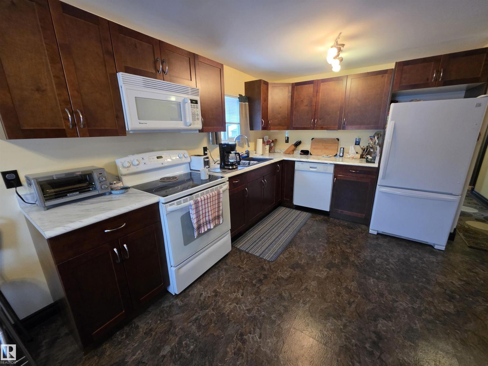 4904 54 Av, Wildwood, Alberta  T0E 2M0 - Photo 7 - E4471435