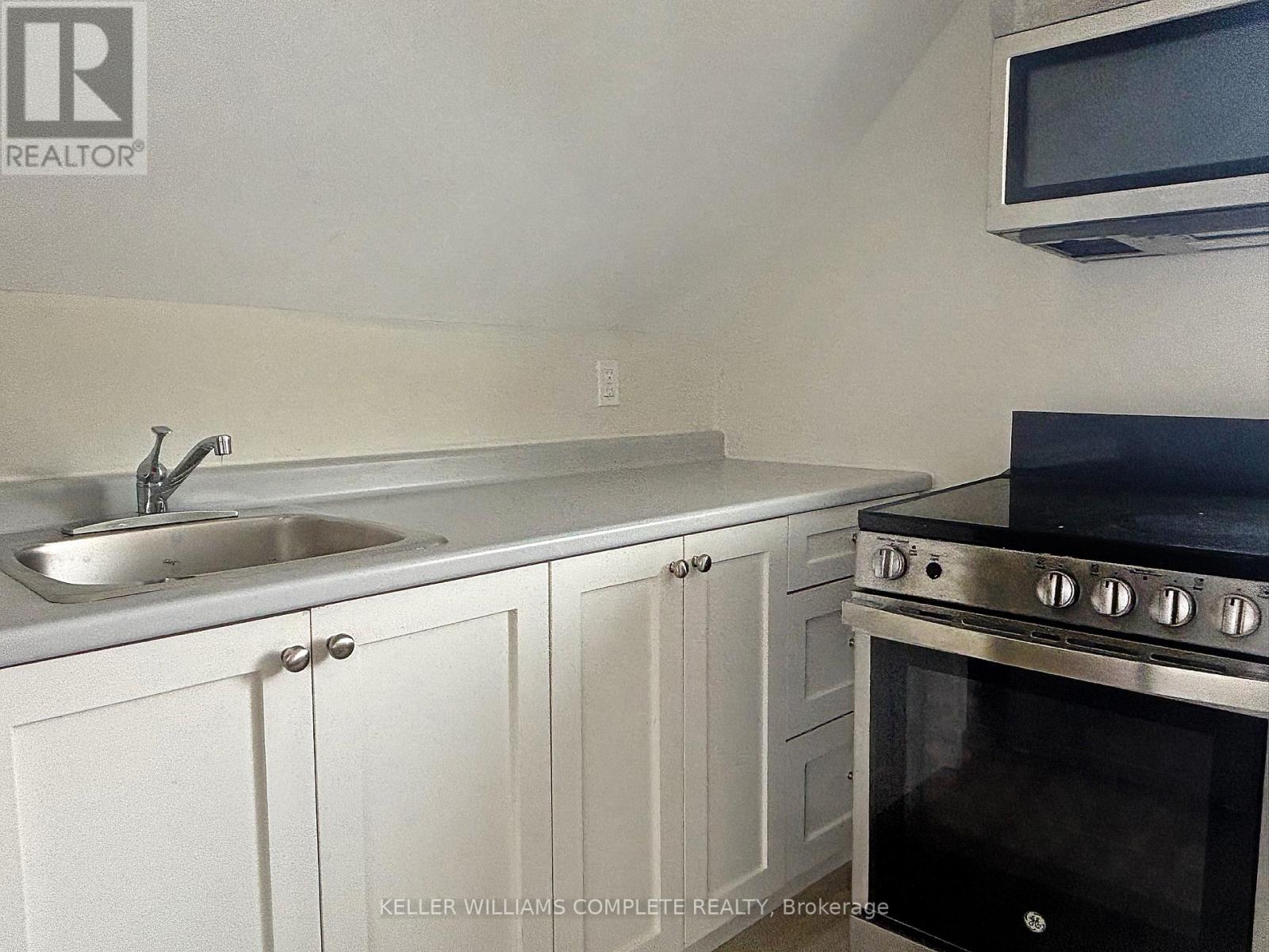 3 - 76 Wentworth Street S, Hamilton, Ontario  L8N 2Y9 - Photo 8 - X12738886