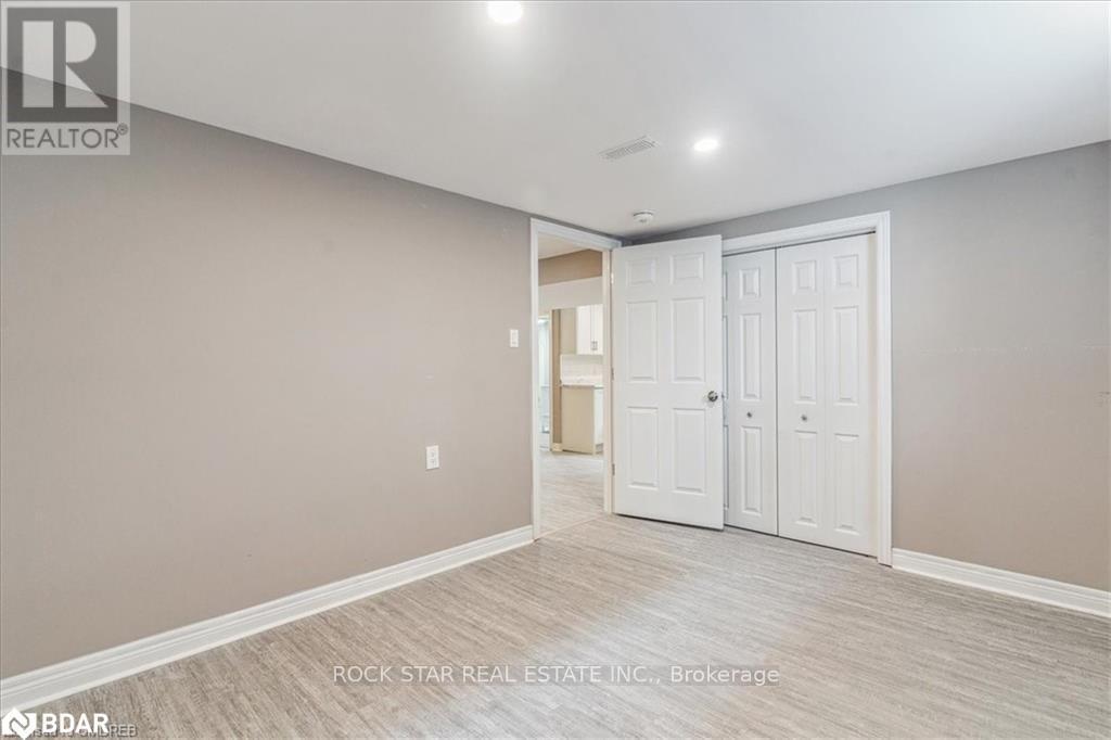 Lower - 10 Westdale Drive, St. Catharines, Ontario  L2S 2R8 - Photo 8 - X12738888